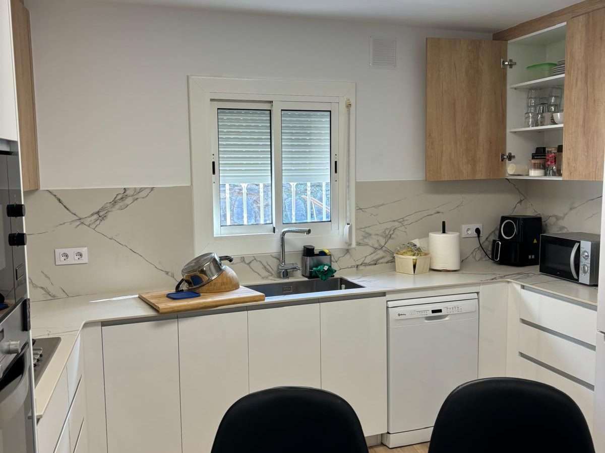 Cocina con luz natural